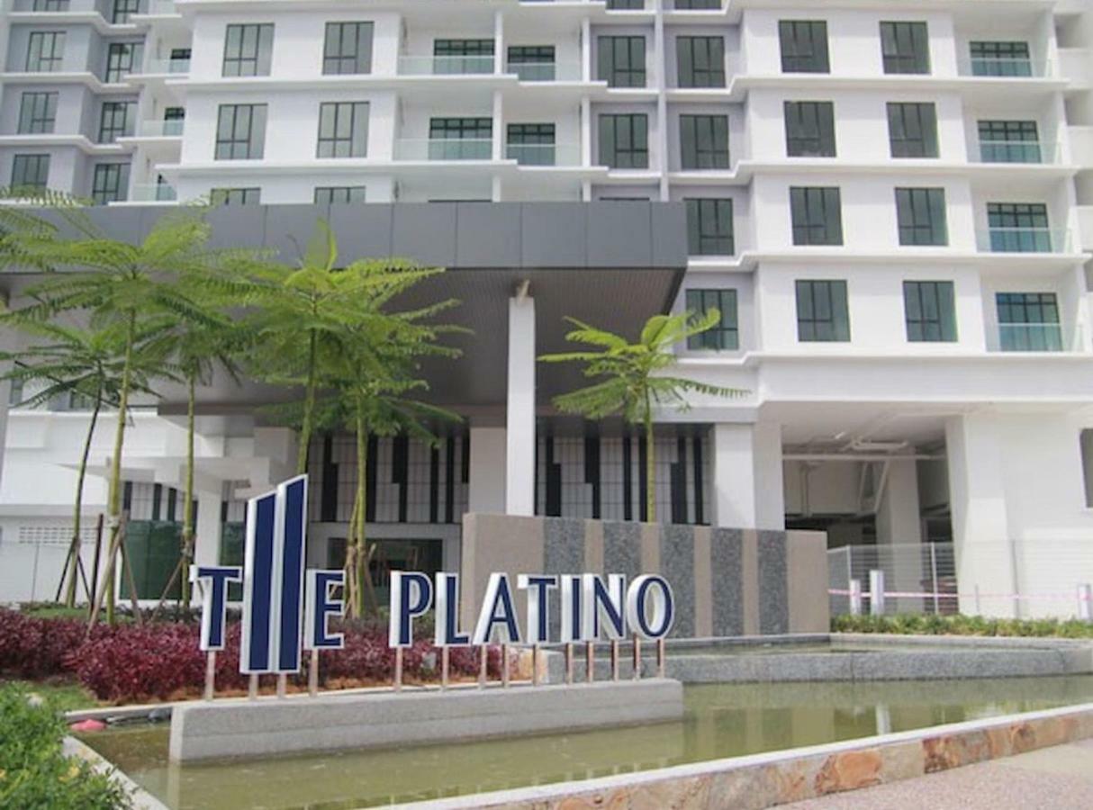 Johor Bahru Paradigm Leplatino Homestay Exterior foto